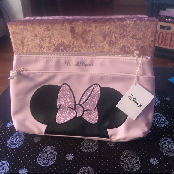 Disney Minnie Mouse pink cosmetic makeup bag - Picture 10 of 10